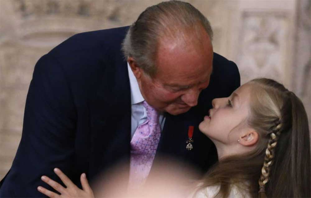 D. Juan Carlos con la Infanta Dña. Leonor